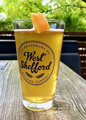 Pub West Shefford / West Shefford Brewing Co. by null