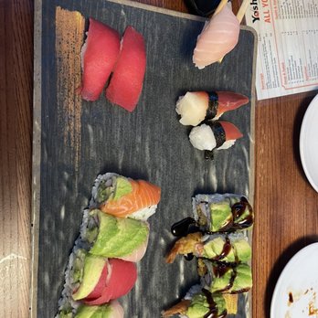 Yoshi Sushi - 48.Red Dragon Roll, 43. Rainbow Roll, 62. Tuna, 72. Red Clam, 64. Yellowtail - Sushi Bars Near Me - Richmond, Virginia