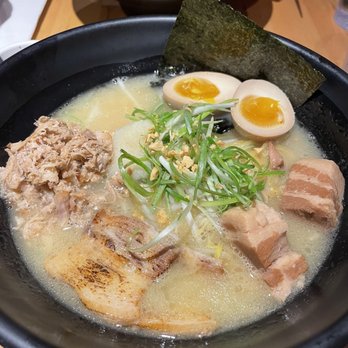 Toribro Ramen - Toribro Deluxe Mega Ramen - Ramen Near Me - New York, New York Toribro Ramen - Toribro Deluxe Mega Ramen - Ramen Near Me - New York, New York