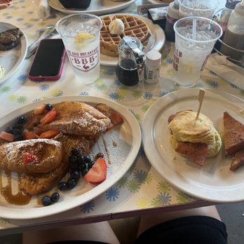 Big Bad Breakfast - Franklin - Breakfast & Brunch Near Me - Franklin, Tennessee Big Bad Breakfast - Franklin - Breakfast & Brunch Near Me - Franklin, Tennessee
