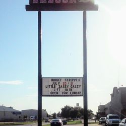 Double D Saloon - Ummm, wtf?
