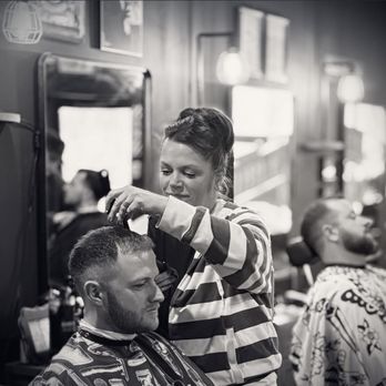 Double Barrel Barber - Barbers Near Me - Dickson, Tennessee Double Barrel Barber - Barbers Near Me - Dickson, Tennessee