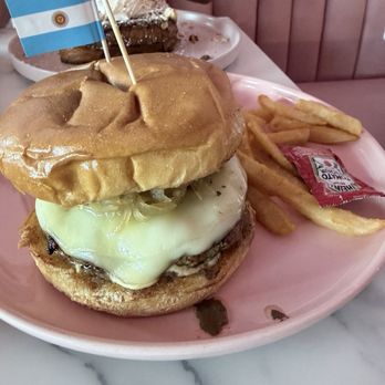 Keik - Argentina world cup burger - Bakeries Near Me - Miami, Florida Keik - Argentina world cup burger - Bakeries Near Me - Miami, Florida