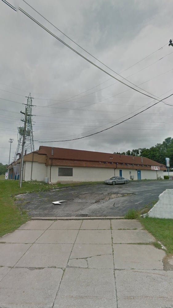 QUALITY SCRUB CAR WASH Updated June 2024 110 N Canton Rd, Akron