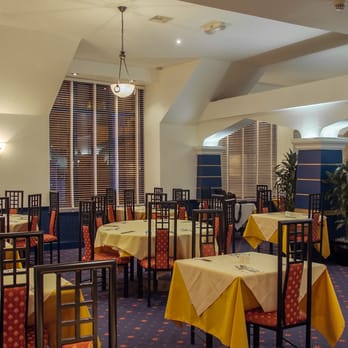 The Viceroy Fine Dining - Seating Area - Indian Near Me - Dunfermline, FIF The Viceroy Fine Dining - Seating Area - Indian Near Me - Dunfermline, FIF