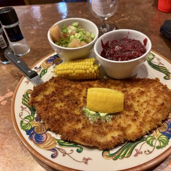 Glarner Stube - Wiener Schnitzel - American Near Me - New Glarus, Wisconsin