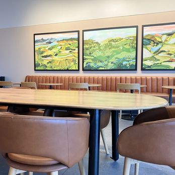 Starbucks - Coffee & Tea Near Me - Waukesha, Wisconsin