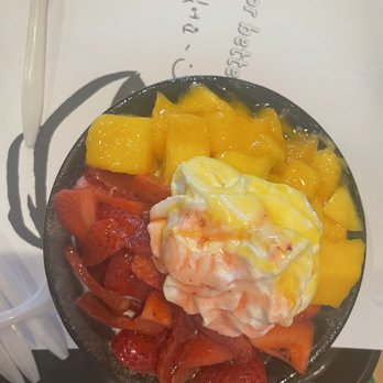 ChungChun - Sul Bing Su - Mango and strawberry - Desserts Near Me - Katy, Texas