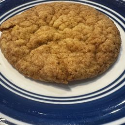 Fresh and I mean fresh baked cornbread cookie. Oh damn it was good. Fresh and I mean fresh baked cornbread cookie. Oh damn it was good.