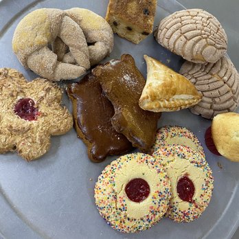 Arandas Bakery - Yummy - Bakeries Near Me - Houston, Texas