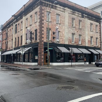 Paula Deen Store - Kitchen & Bath Near Me - Savannah, Georgia