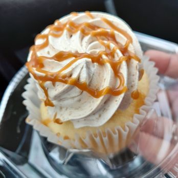 Dollycakes & Supplies  - The best - Cupcakes Near Me - Salinas, California