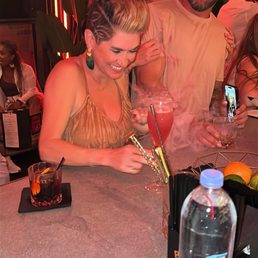 Cocktails! Cocktails!