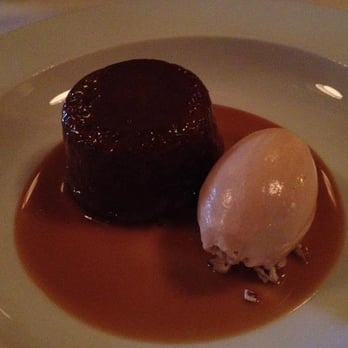 FIG - Molasses cake with pecan ice cream and caramel sauce - New American Near Me - Charleston, South Carolina FIG - Molasses cake with pecan ice cream and caramel sauce - New American Near Me - Charleston, South Carolina