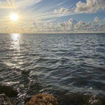 Rainbow Bend Resort - Hotels Near Me - Marathon, Florida Rainbow Bend Resort - Hotels Near Me - Marathon, Florida