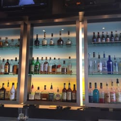 W XYZ Bar