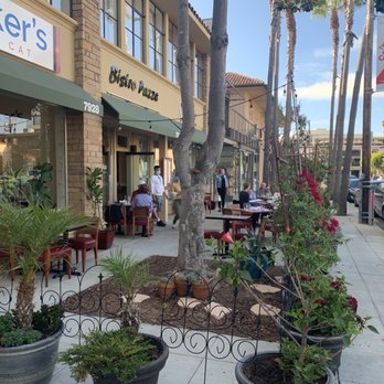 Bistro Pazzo - Outdoor seating - Italian Near Me - La Jolla, California