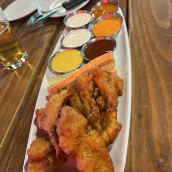 Finney's Crafthouse - Burbank - Naked wings - New American Near Me - Burbank, California Finney's Crafthouse - Burbank - Naked wings - New American Near Me - Burbank, California