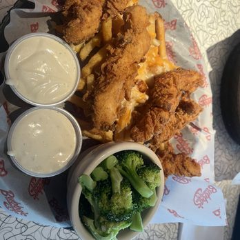 Bubba's 33 - chicken tender dinner with cheese fries and broccoli - Wine Bars Near Me - Gastonia, North Carolina Bubba's 33 - chicken tender dinner with cheese fries and broccoli - Wine Bars Near Me - Gastonia, North Carolina