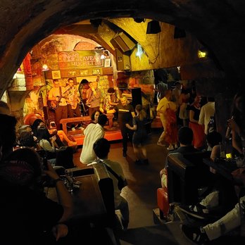 Caveau de la Huchette - Jazz & Blues Near Me - Paris, 75