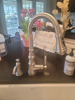 IPC Plumbing Services Logo