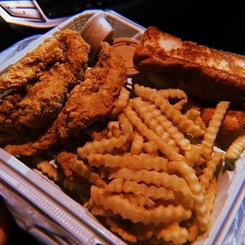 Raising Cane's Chicken Fingers - Caniac Combo - Fast Food Near Me - Gardena, California Raising Cane's Chicken Fingers - Caniac Combo - Fast Food Near Me - Gardena, California