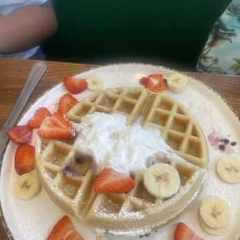 Madres Brunch - Breakfast & Brunch Near Me - Placentia, California