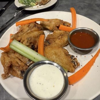 DB Steakhouse - Chicken Wings - Sports Bars Near Me - Discovery Bay, California