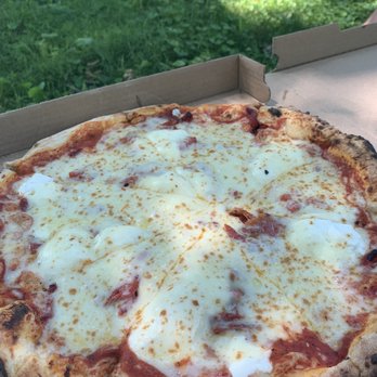 900 Degrees Brick Oven Pizza - 4 formaggio - Pizza Near Me - Purcellville, Virginia