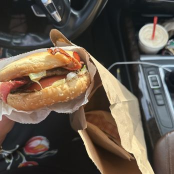 Pilchuck Drive In - Bacon cheeseburger - Burgers Near Me - Snohomish, Washington Pilchuck Drive In - Bacon cheeseburger - Burgers Near Me - Snohomish, Washington