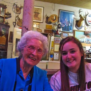 Cele Store - Barbeque Near Me - Manor, Texas