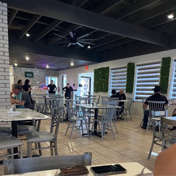 Guerrero’s Restaurant - Inside - Breakfast & Brunch Near Me - Laredo, Texas
