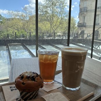 Colombus Café - Coffee & Tea Near Me - Paris, 75 Colombus Café - Coffee & Tea Near Me - Paris, 75