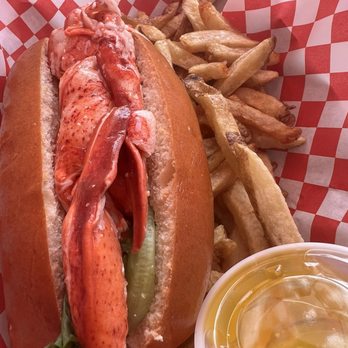 Lobster Cooker - Seafood Near Me - Freeport, Maine