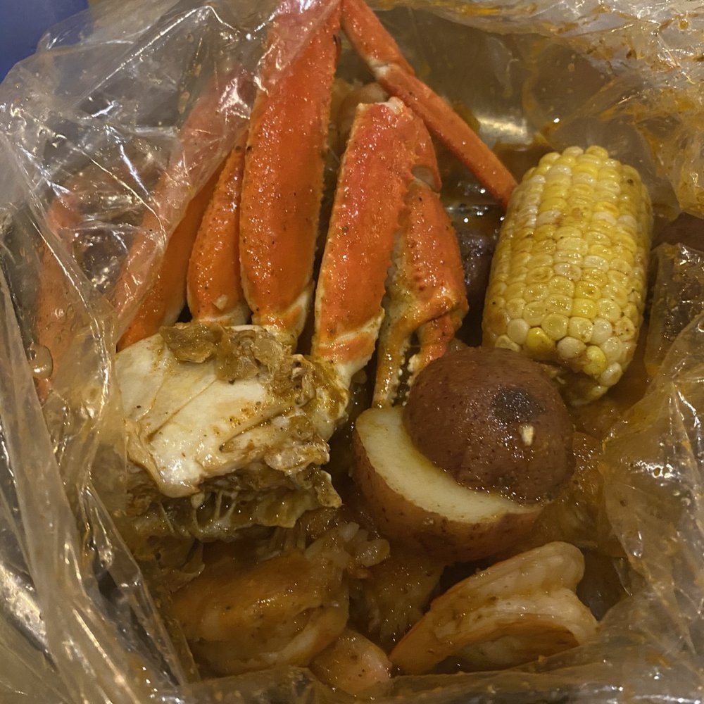 Crafty Crab The Falls - Snow Crab & Headless Shrimp - Seafood Near Me - Miami, Florida Crafty Crab The Falls - Snow Crab & Headless Shrimp - Seafood Near Me - Miami, Florida