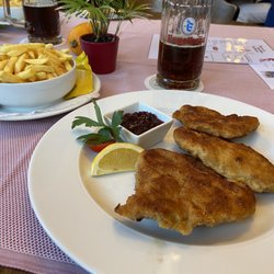 Landgasthof Rössle - Wiener Schnitzel vom Kalb, sehr zu empfehlen!