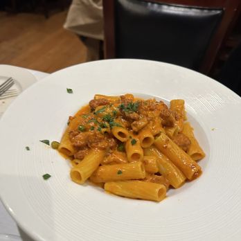Cucina Paradiso - Sauces to die for! - Italian Near Me - Petaluma, California Cucina Paradiso - Sauces to die for! - Italian Near Me - Petaluma, California