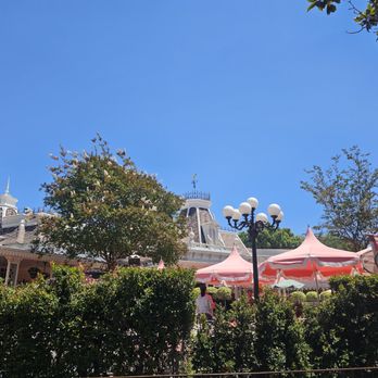 Plaza Inn - Plaza Inn - American Near Me - Anaheim, California Plaza Inn - Plaza Inn - American Near Me - Anaheim, California