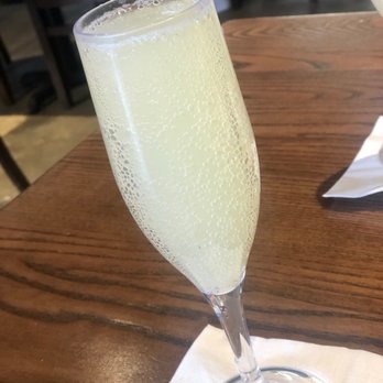 Gochas Breakfast Bar | Cascade - Pineapple mimosa - Wine Bars Near Me - Atlanta, Georgia Gochas Breakfast Bar | Cascade - Pineapple mimosa - Wine Bars Near Me - Atlanta, Georgia