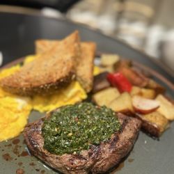 Renaissance New York Harlem Hotel - Steak & scrambled eggs