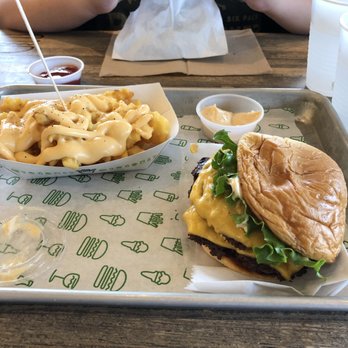 Shake Shack Boca Raton - Burgers Near Me - Boca Raton, Florida Shake Shack Boca Raton - Burgers Near Me - Boca Raton, Florida