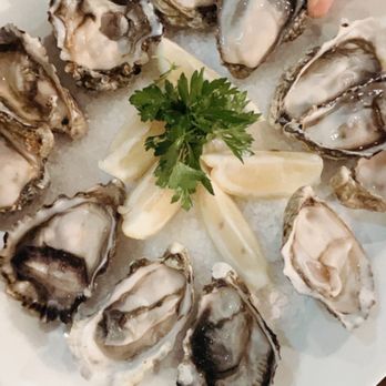 Bear River Casino Resort - Dozen raw oysters. Would have be better if they were colder and served on ice. Only served with lemon. 6/10 for the oysters. - Casinos Near Me - Loleta, California