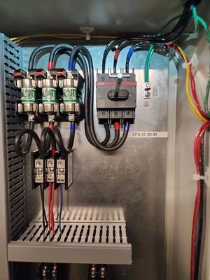 Commercial & Industrial Work - We work on commercial retail,from major super markets to mom amd pop markets, restaurants ,refrigeration electrical and controls.We handle any electrical or construction needs. For any Commercial or Industrial services call or messages us today. C10 and B Licensed & Insured. Commercial & Industrial Work - We work on commercial retail,from major super markets to mom amd pop markets, restaurants ,refrigeration electrical and controls.We handle any electrical or construction needs. For any Commercial or Industrial services call or messages us today. C10 and B Licensed & Insured.