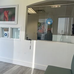 Centrum Health - Lobby