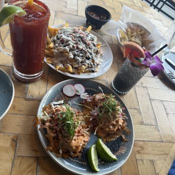 Estrella Cantina Lounge - Mexican Near Me - Riverside, California