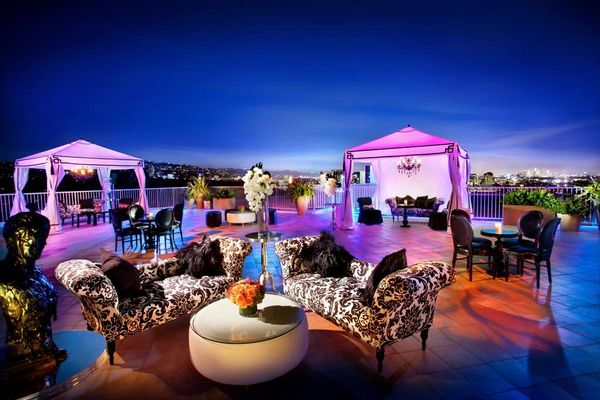 The Beverly Hilton by null