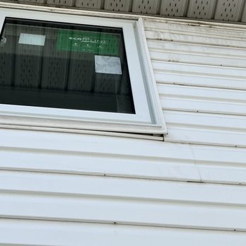 Ecoline Windows - New window "installed" massive gap left. - Windows Installation Near Me - Calgary, Alberta Ecoline Windows - New window "installed" massive gap left. - Windows Installation Near Me - Calgary, Alberta