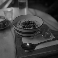 Spring - Oats with berries and honey