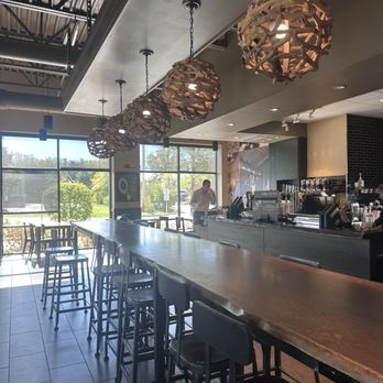 Starbucks - Pretty decor - Coffee & Tea Near Me - Lake Bluff, Illinois