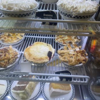 Black Bear Diner Fullerton - Some of the delicious pies at Black Bear - American Near Me - Fullerton, California Black Bear Diner Fullerton - Some of the delicious pies at Black Bear - American Near Me - Fullerton, California